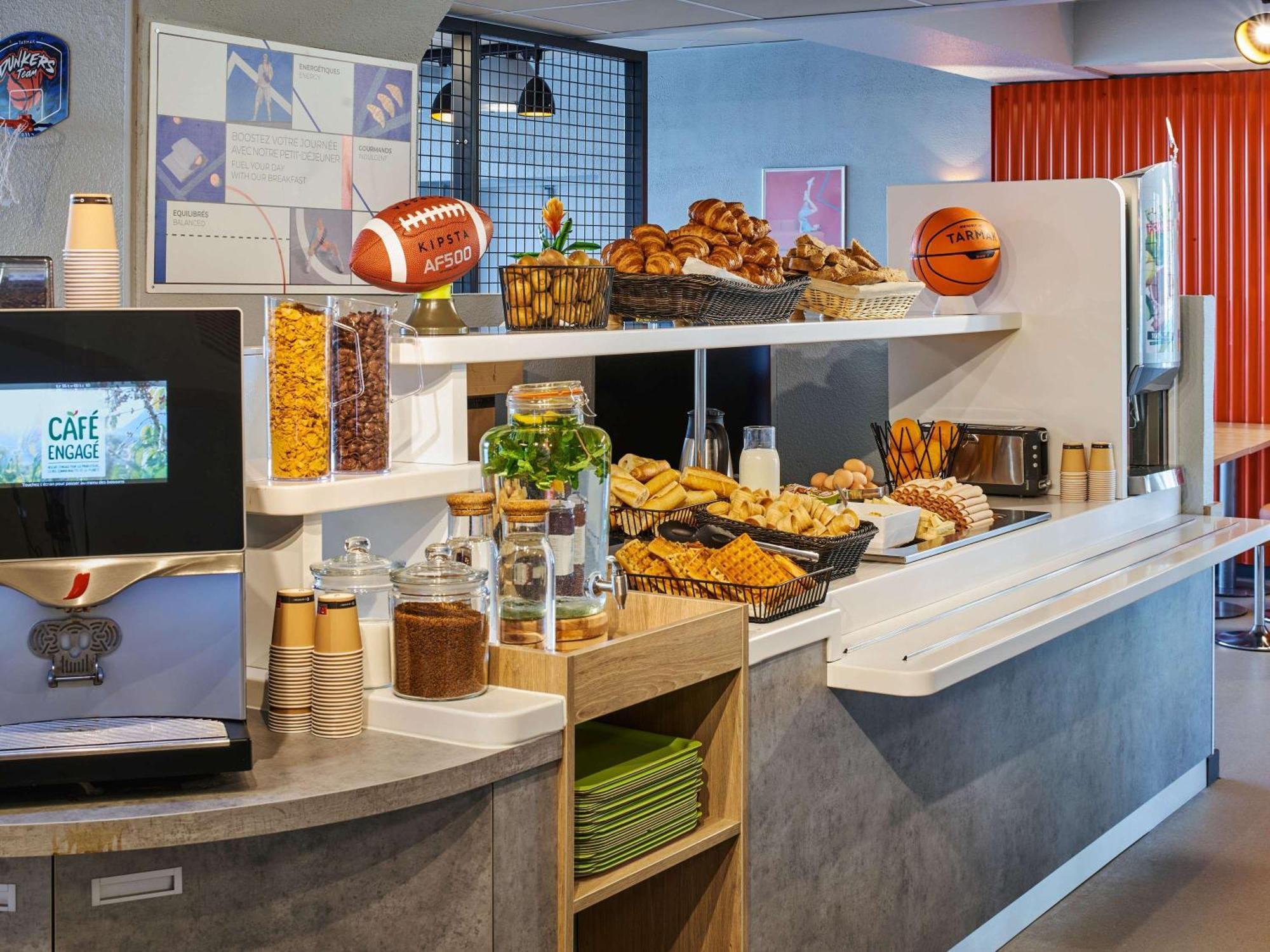 Ibis Budget Paris Porte D'Aubervilliers Exterior photo