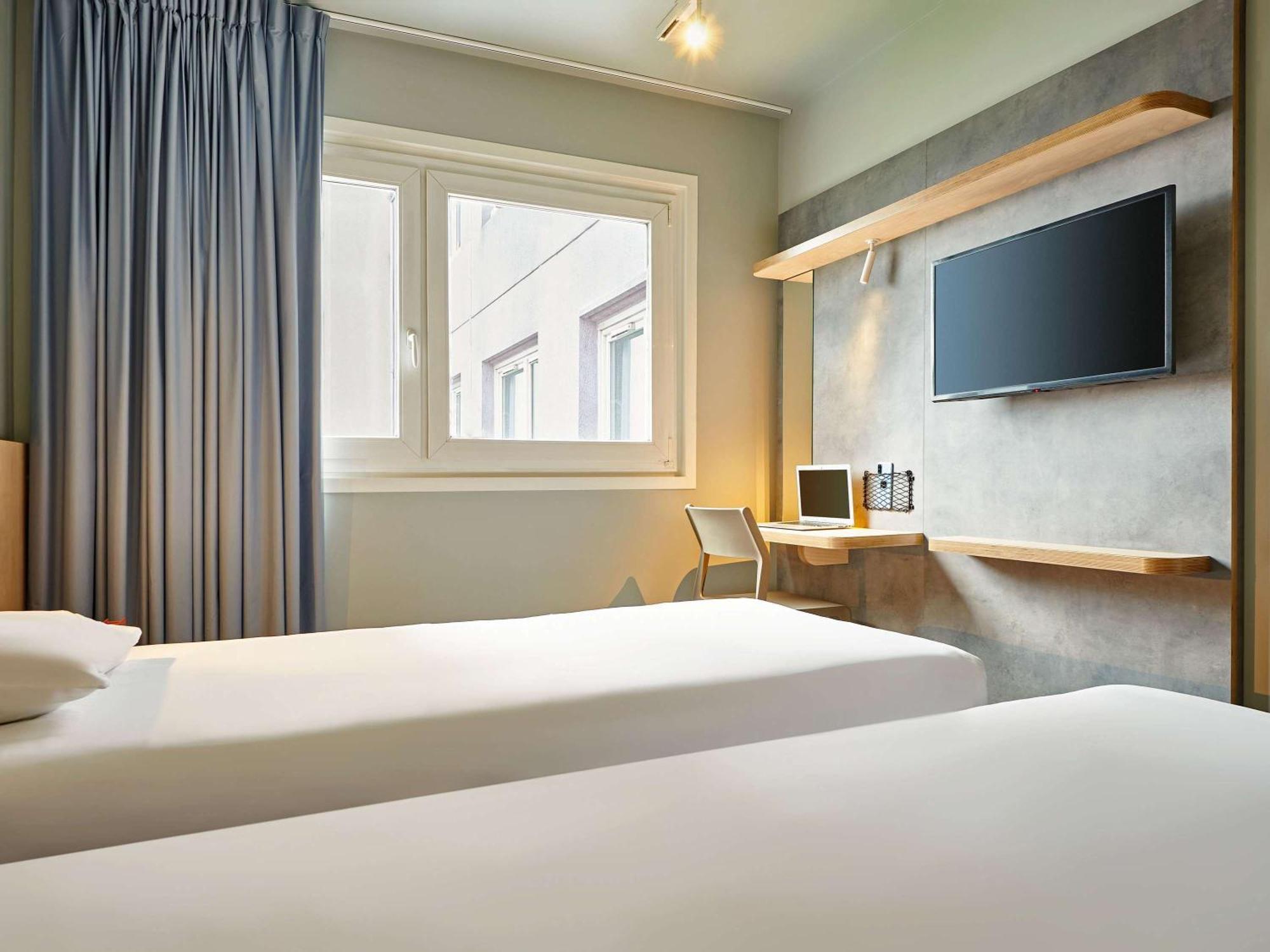 Ibis Budget Paris Porte D'Aubervilliers Exterior photo