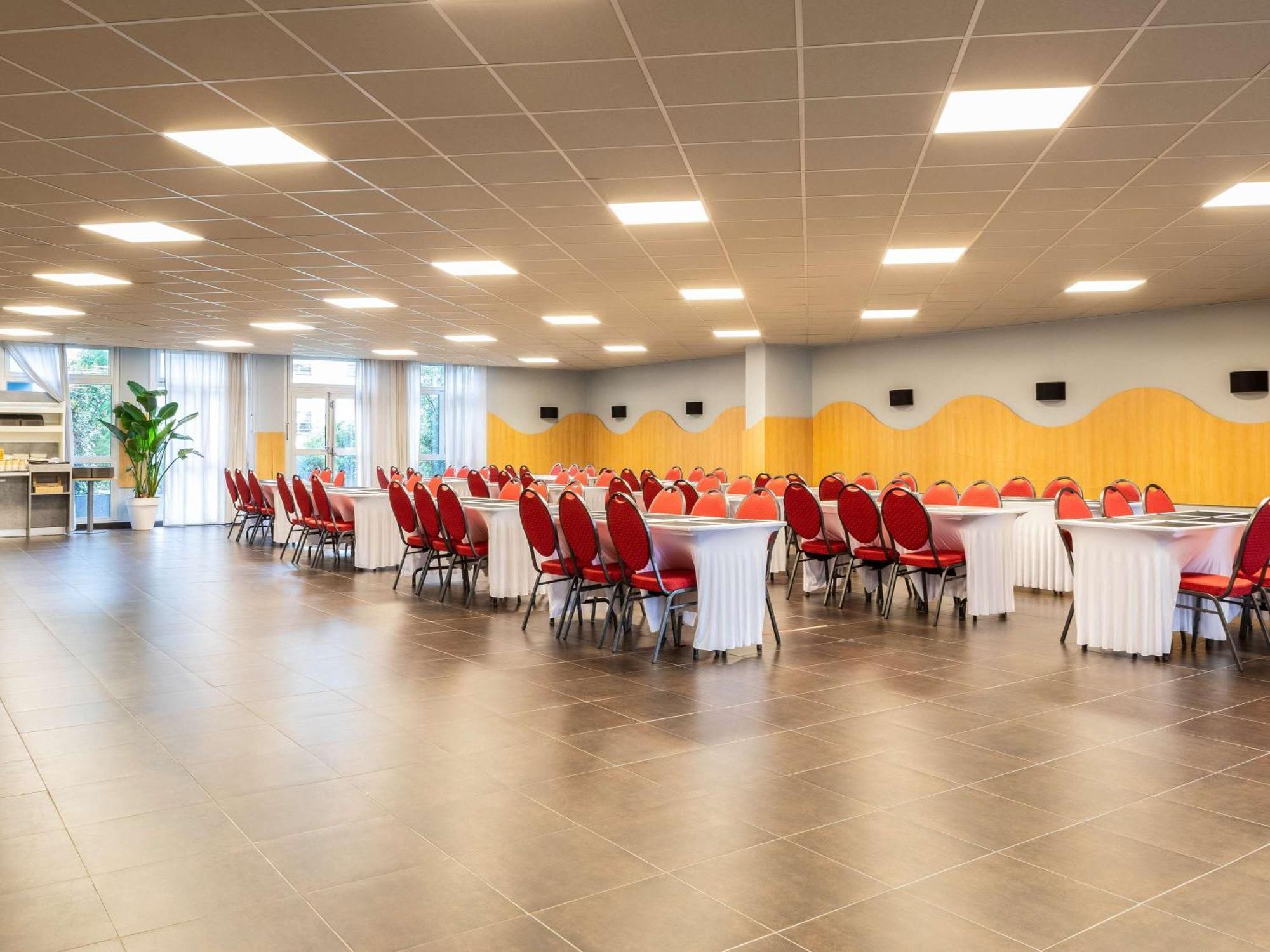 Ibis Budget Paris Porte D'Aubervilliers Exterior photo